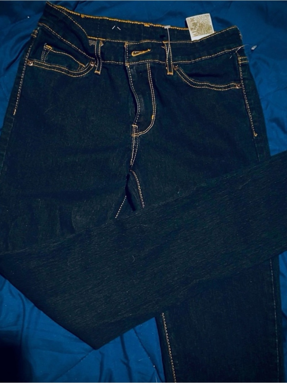 Levi's Women's Black Skinny Jeans with Gold size 0-2